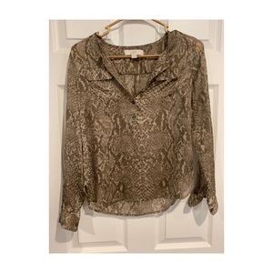 LOFT trendy dressy shirt